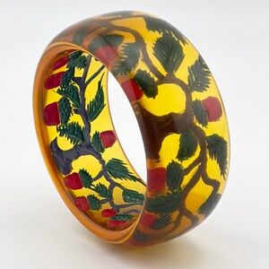 Art Deco Bakelite Apple Juice Reverse-Carved Hand-Painted Bangle Fruit Motif